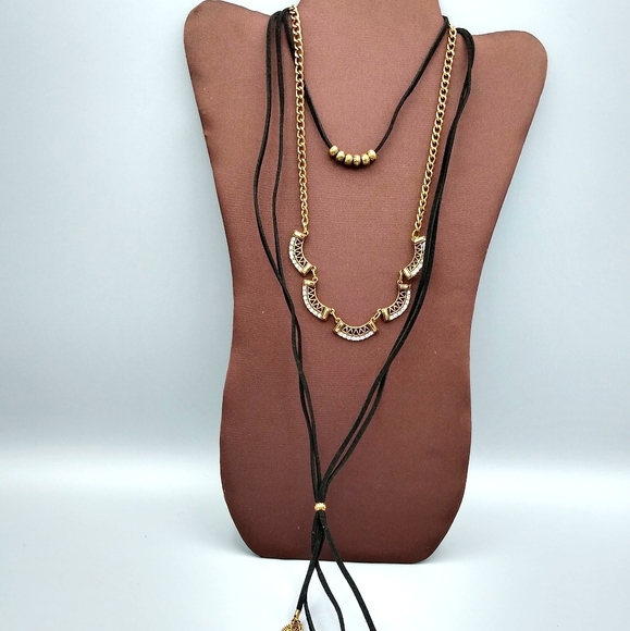 Jewelry - Leather Tassel Rhinestone Layered Choker Necklace